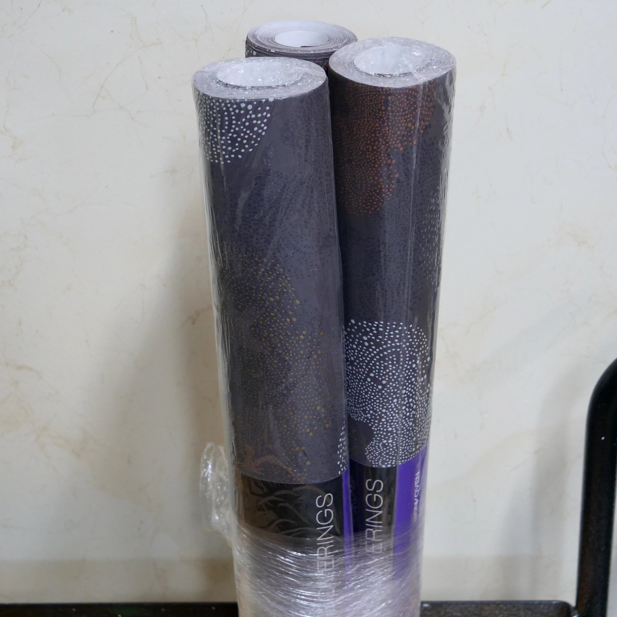 Gestipte bloemen bruin (set van 3 rollen)